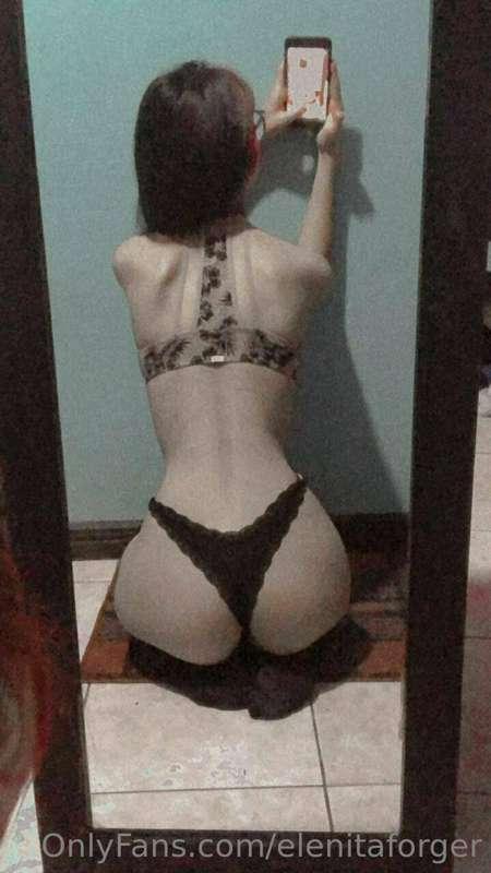 elenitaforger image #0