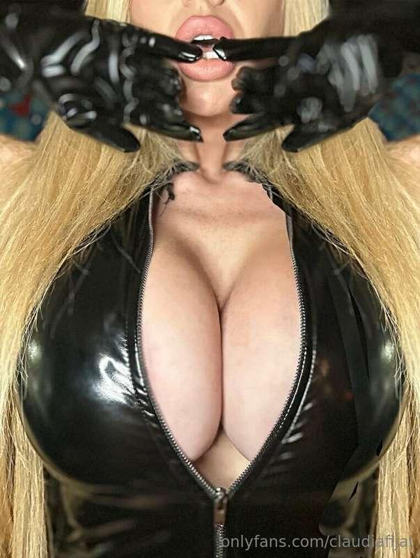 😈😈😈