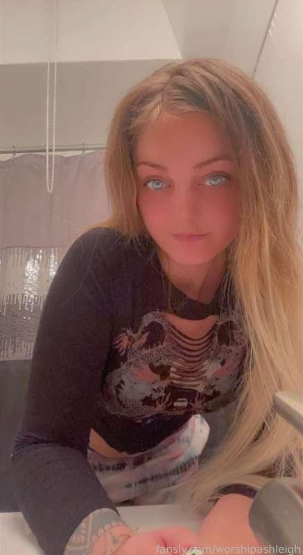 worshipashleigh image #0