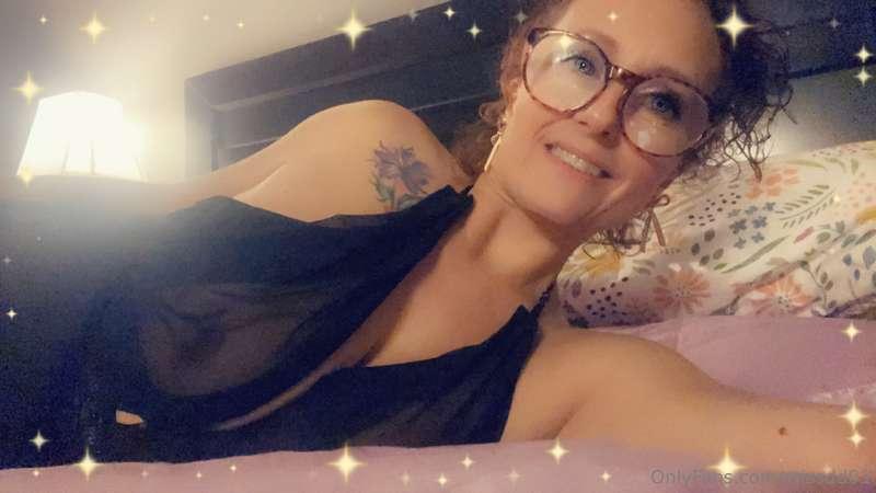 I’m in town!! And need a favour! Who wants to be my night in..