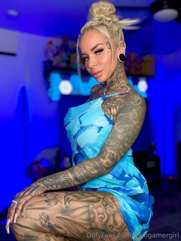 Rate this outfit👅
