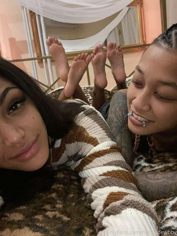 The perfect duo even our soles look cute together 😻❤️✨ @remy..