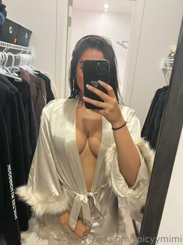 Tip to slip this off me