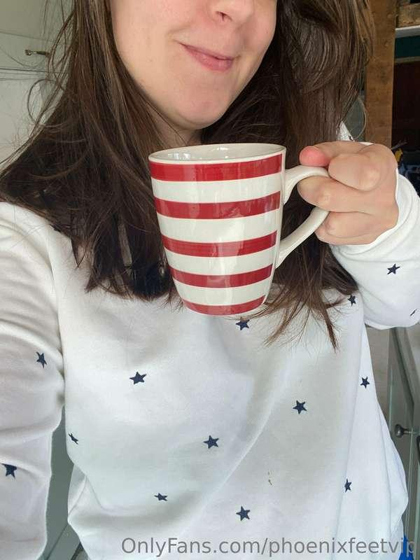 Happy Advent! I’m drinking the first tea of my tea advent ca..