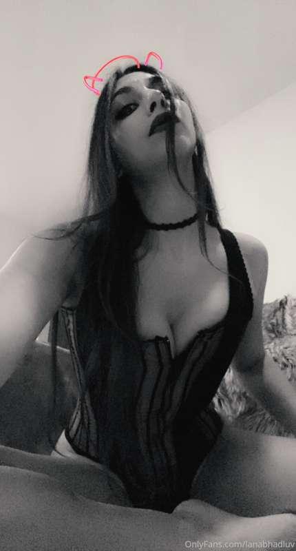 Do you think I’m 😇 or ... 😈?