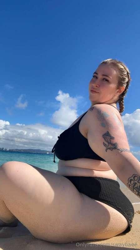 Tell me… would you fuck me slow or rough? 🥵