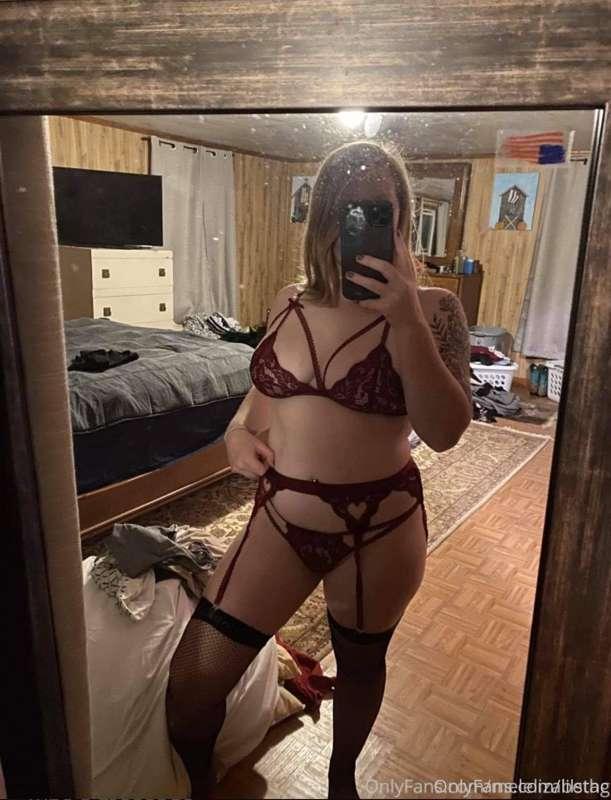 5 foot, busty strawberry blonde🍓 top 8% of all creators 💦
✨M..