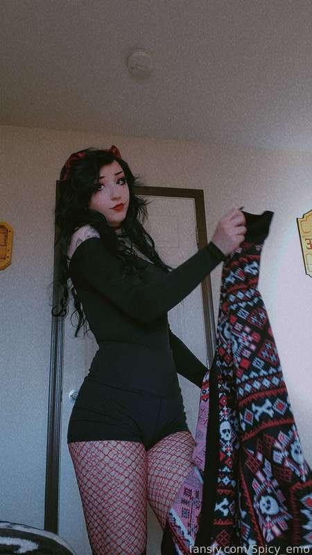 spicy_emo image #3