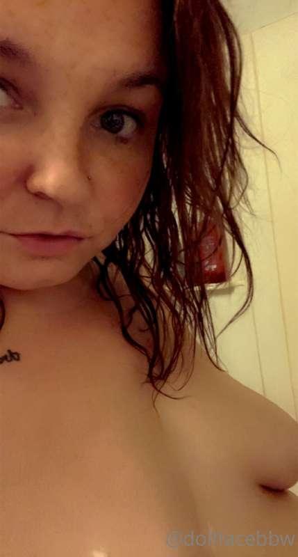 Good morning darlings.  
@dollfacebbw