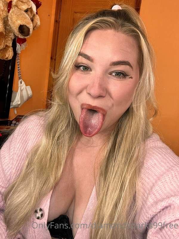 I love being interactive with my mouth 24/7 😈