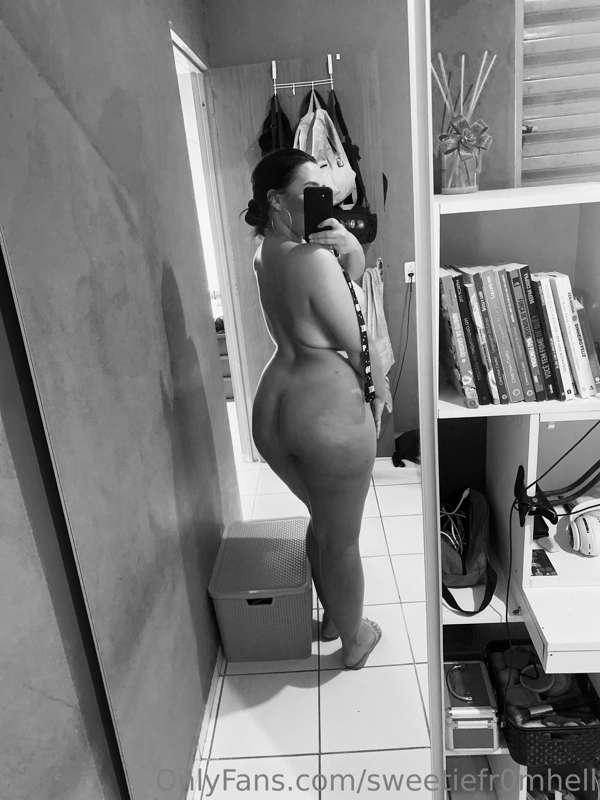 Quick question 🙋🏾‍♀️ Are you hard and horny???
