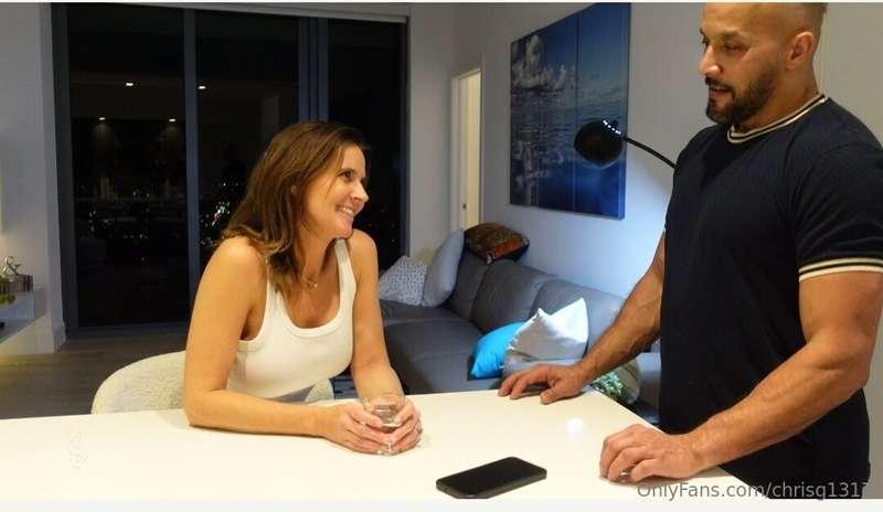 Scene out with this very sexy beautiful hotwife incredibly h..
