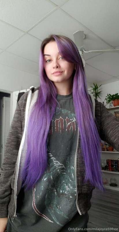 Like my new hair? (If not it washes out quick anyway lol) 

..