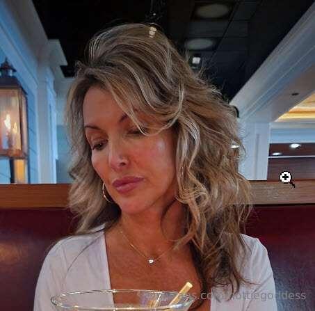 Like 007 BOND, I like my shaken - not stirred. 😉💋