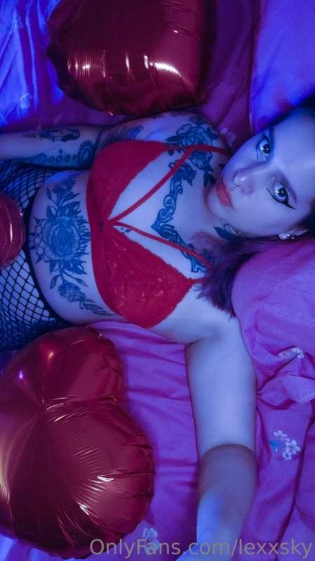 Do u like in red? ❤️😏