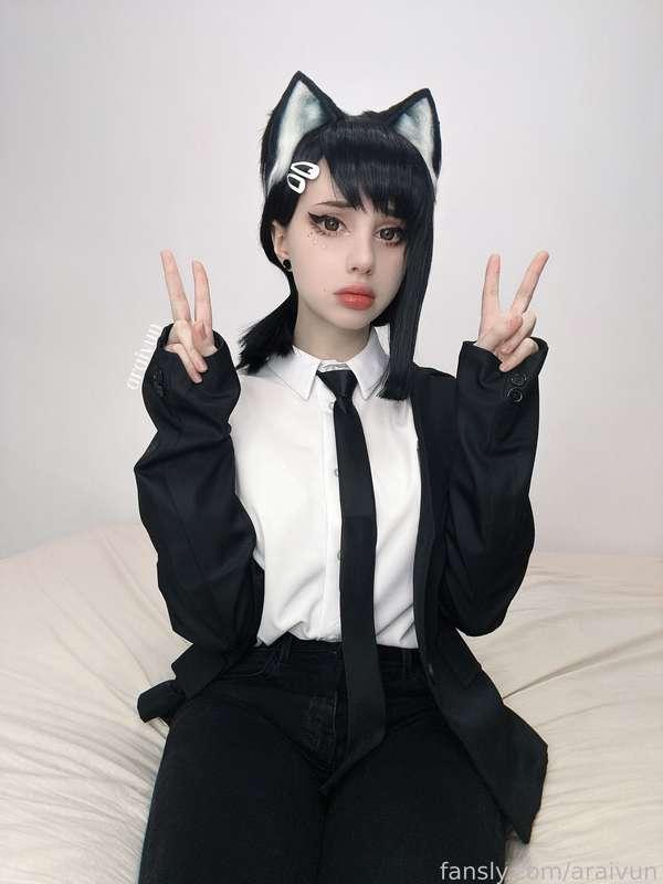 Cat Kobeni &gt;&lt;

#cosplay #chainsawman #animecosplay #kobeni