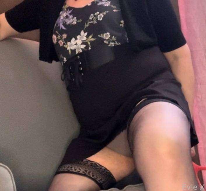 evie_x image #2