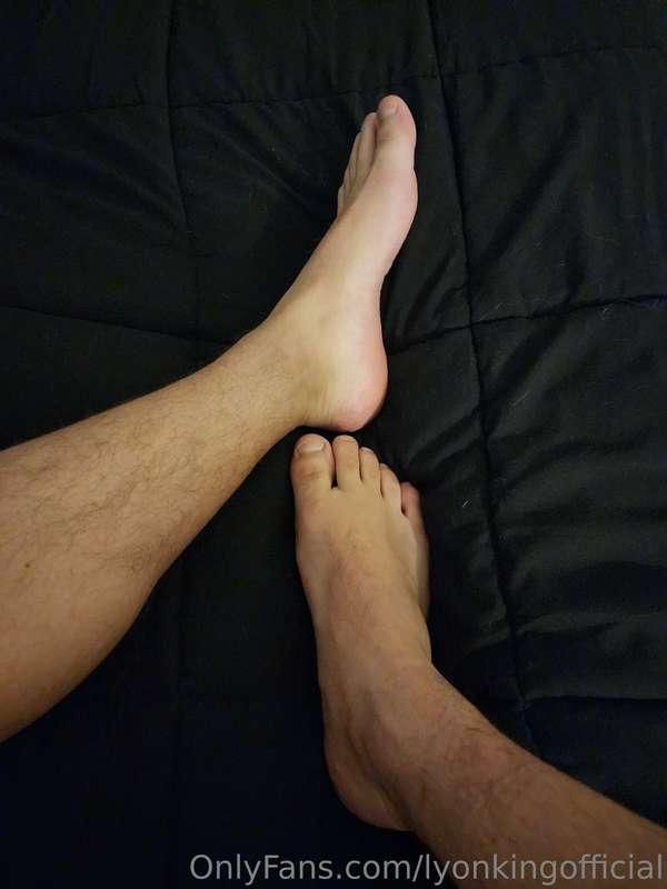 Where are my foot lovers 😏