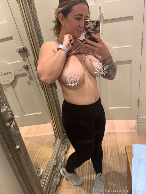 Changing room flash