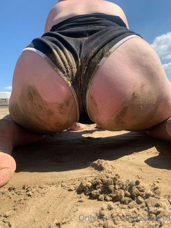 Sand exfoliating clearly 😜😘