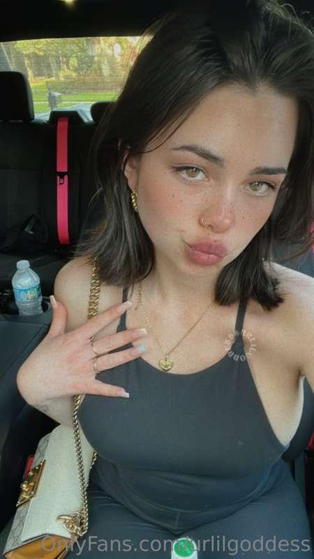 💛 ｇｏｔ ｍｙ ｎａｉｌｓ ｄｉｄ！ 💛

Sooo I had to show them off! Probably..
