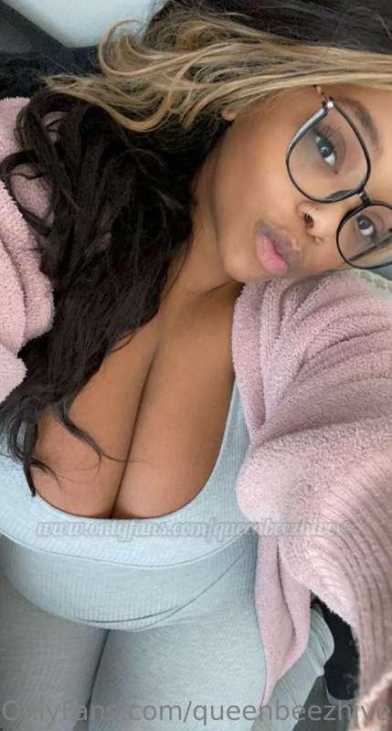 queenbeezhive image #0