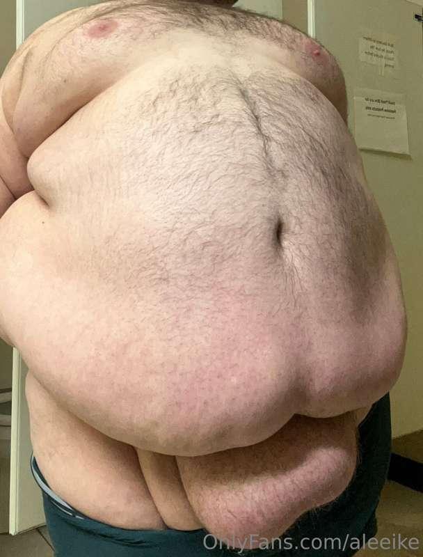 Tummy, with a side of fat pad.