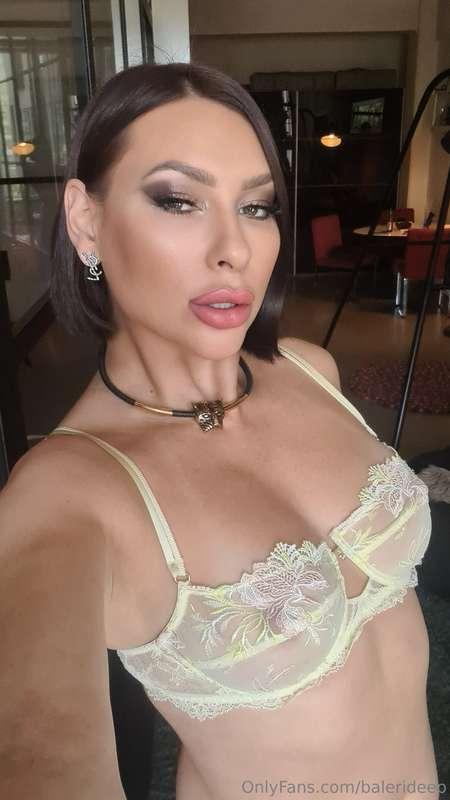 BONJOUR SEXY COPENHAGEN AND WORLD !Today I'm very perverse i..