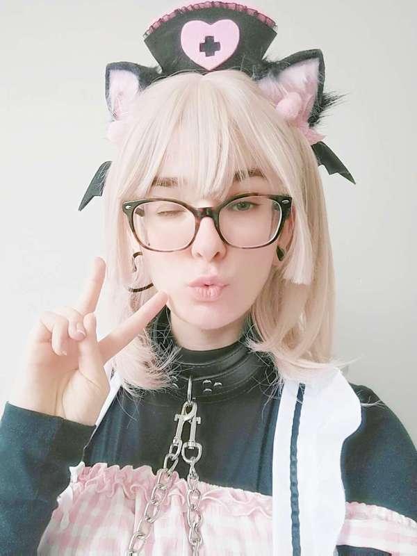 Can I be yours? <3