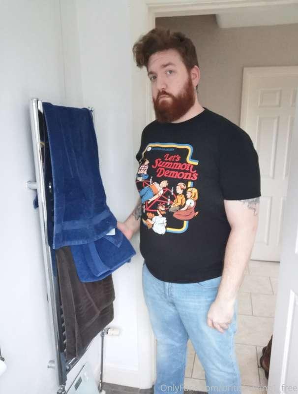 Hi... Can I borrow your towel?