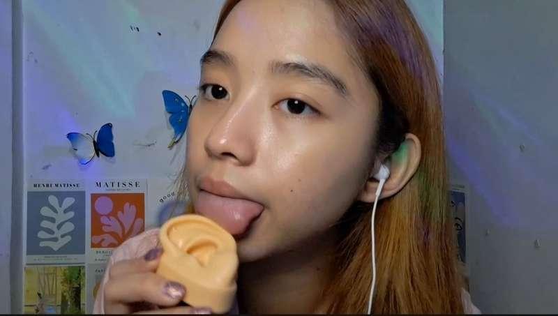 New ear licking and spitting video is uploaded! 