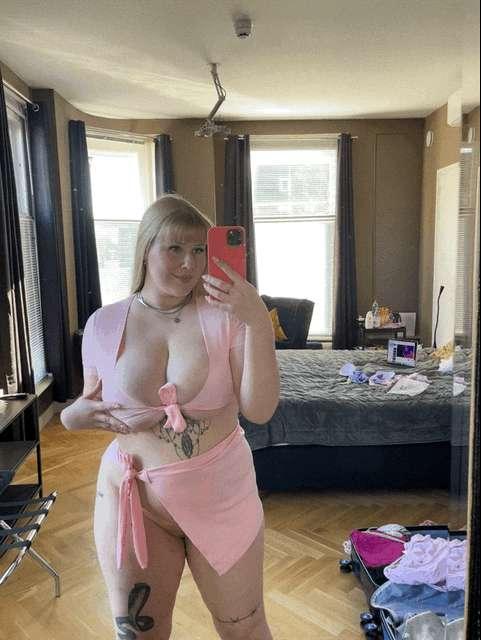 caylasnow image #0