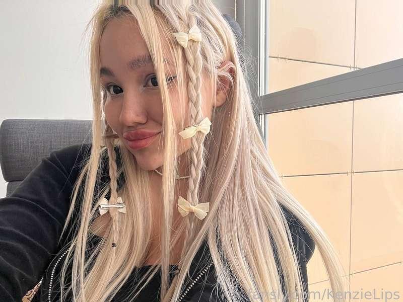 do you like my cute hair? ❤️


#fyp #cute #adorable #blonde #cosplay #ass #boobs #tits #egirl #lingerie #braids #ribbons