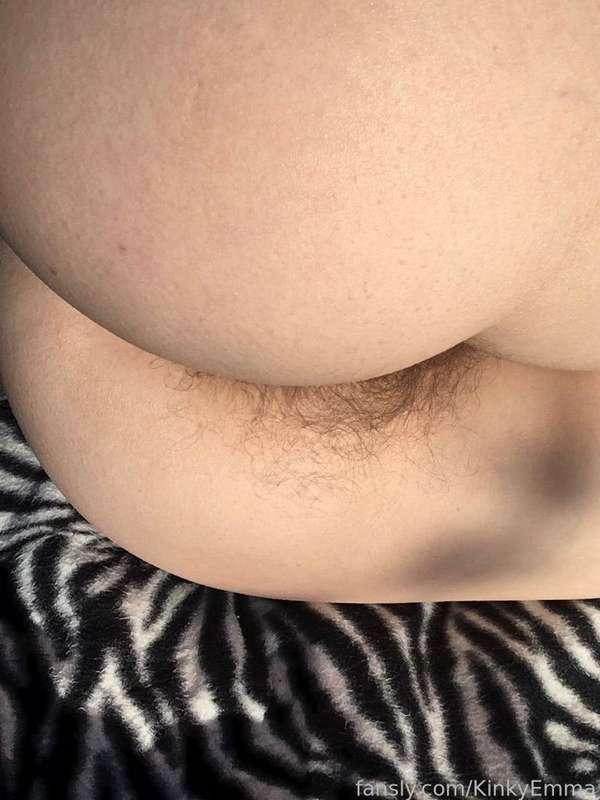 Need your face in my hairy crotch...!

#hairy #hairyasshole #hairypussy #hairyasscrack #outdoors #exhibitionist #forest #widehips #bigass #fyp
