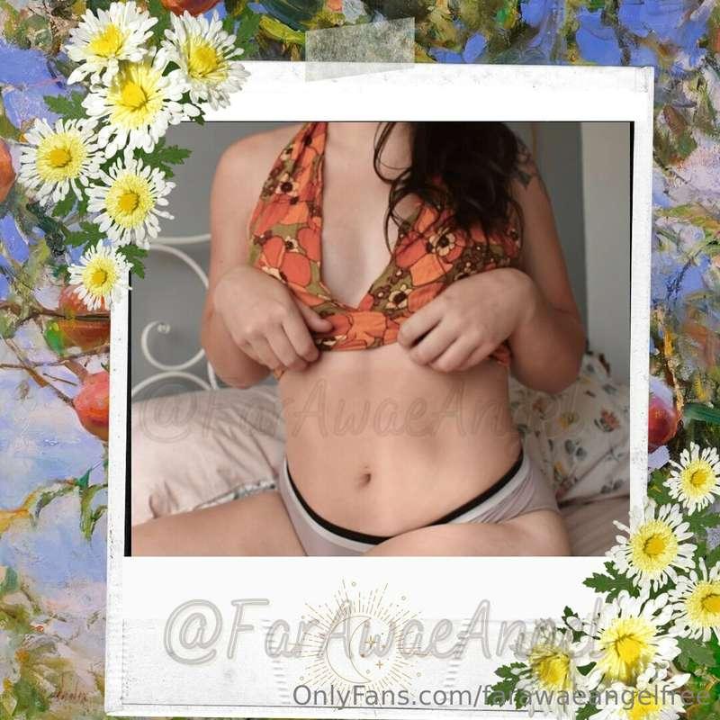 Wanna help me undo this top?🤍🤍