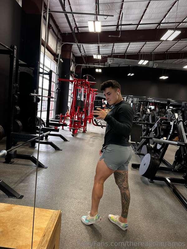 I live for 🍑 day!