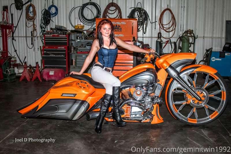 geminitwin1992 image #3