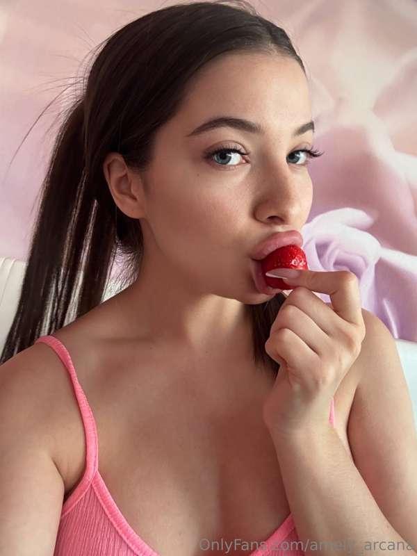 What are your favorite berries? I just can't live without ch..