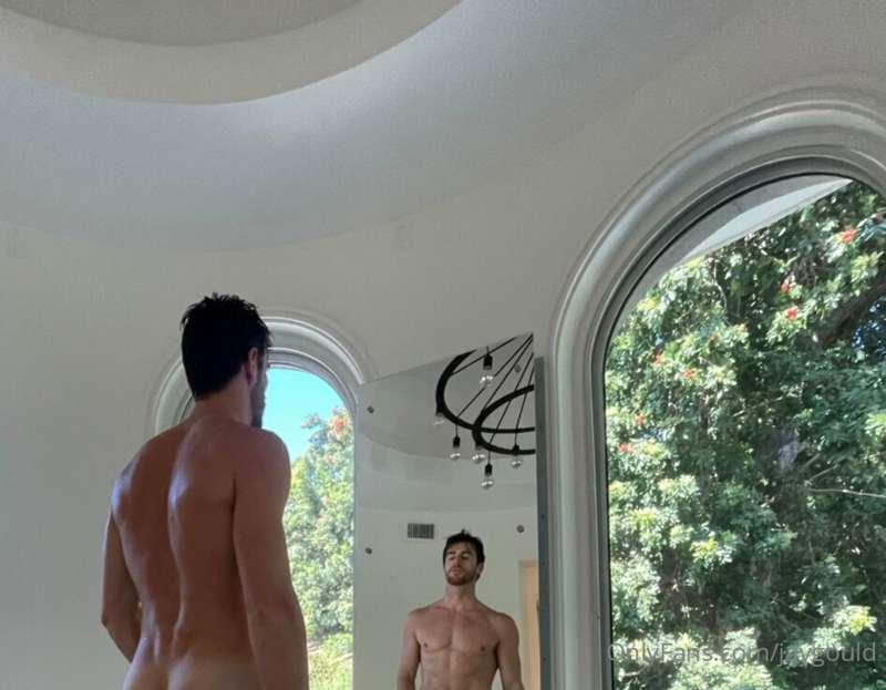 How’s the view? Check your DMs for the full pic 😉