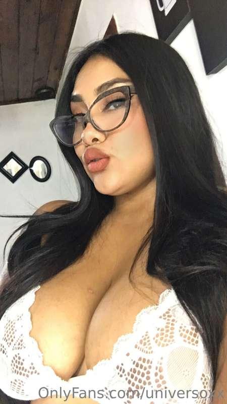 Videocall or sexting with photos and videos? which one do yo..