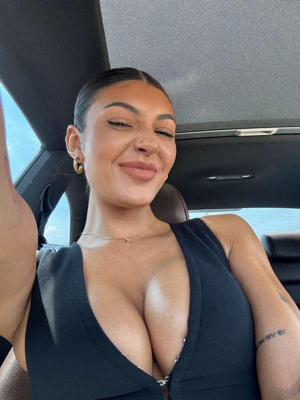 🤭