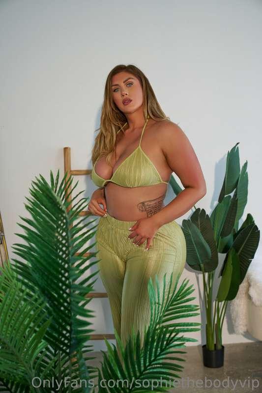 sophiethebodyvip main image