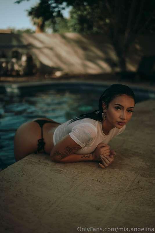 take a dip with me 💗