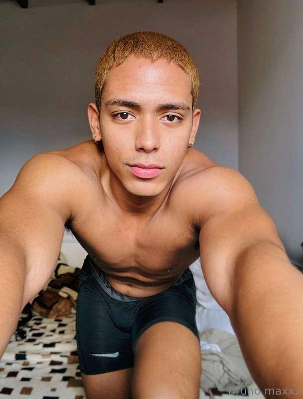 Hi