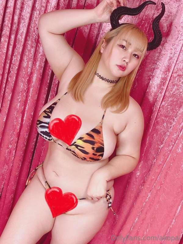 RAWR❤️‍🔥 Get my new sexy Photoset. It has everything you lov..