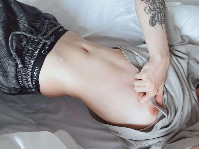 Good morning ☺️💜
#tummytuesday