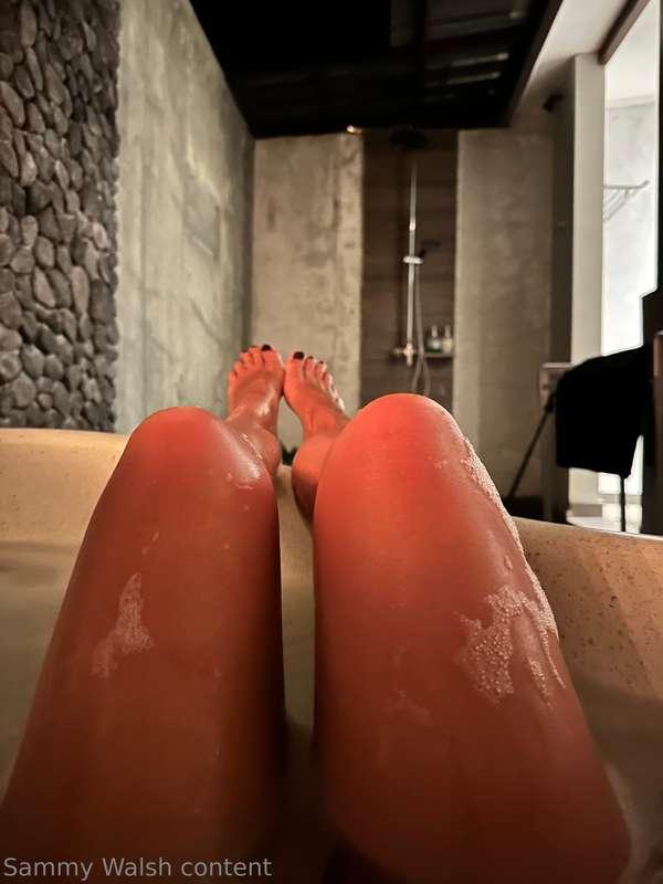 sammysfeetngreet image #0