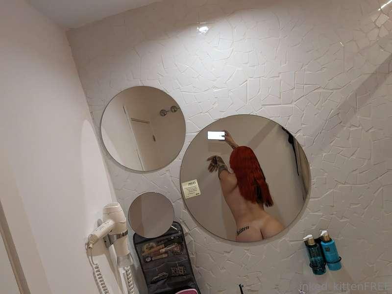 ***NEW HOTEL NUDES*** AVAILABLE IF YOURE SUBBED TO MY VIP!! ..