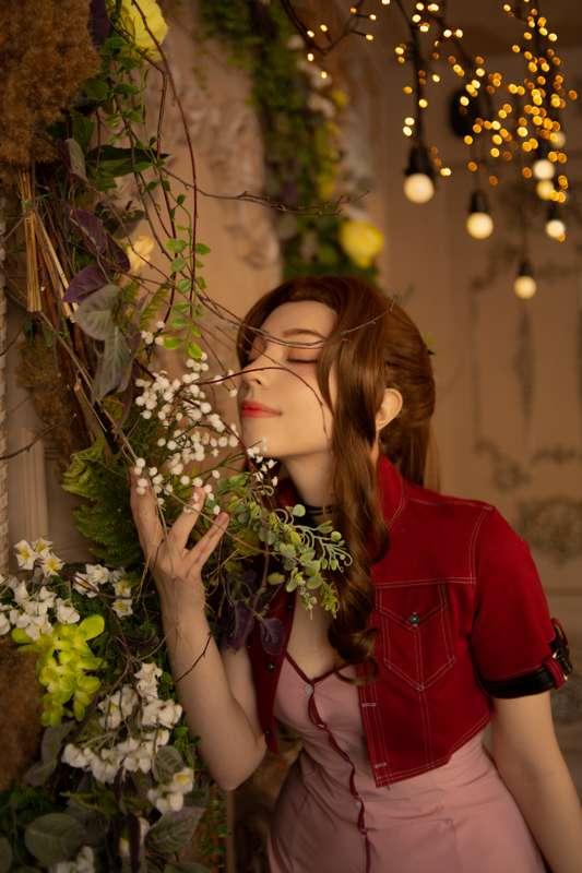 Flower girl