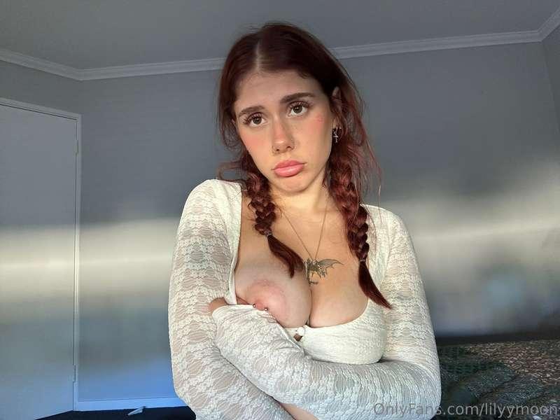 lilyymoon image #1